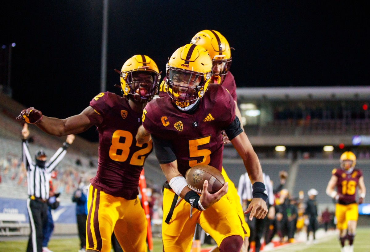 Jayden Daniels TD